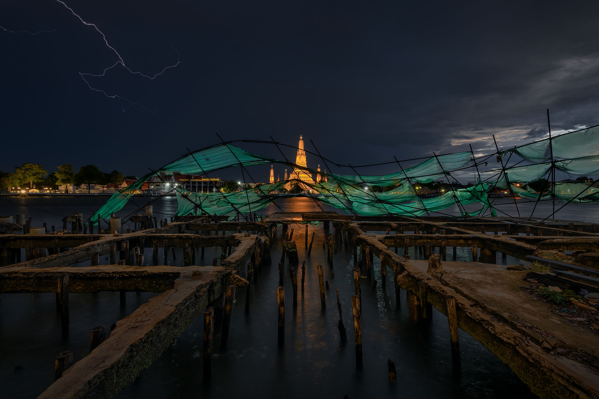 Wat Arun in rainy season, Bangkok