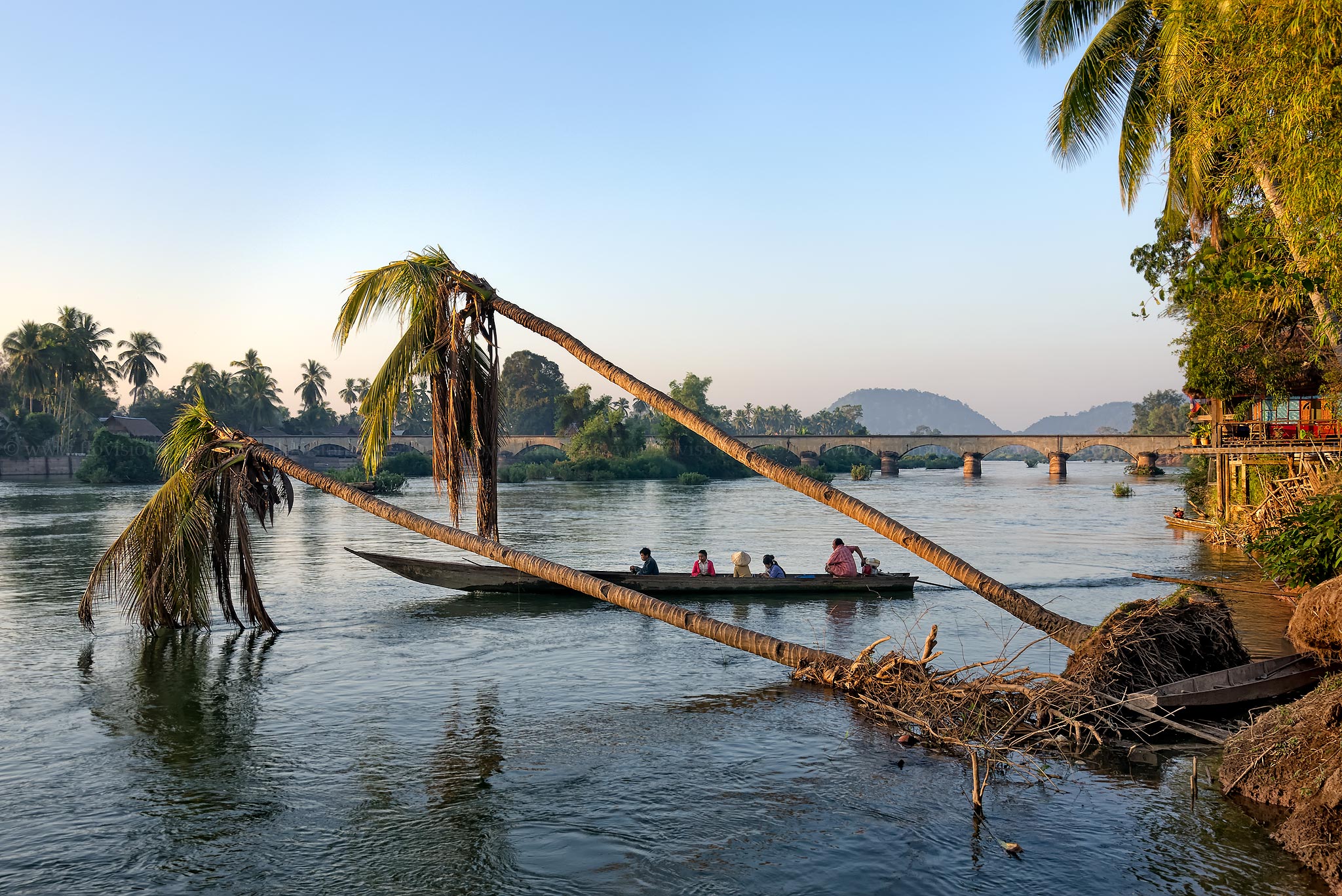 Morning ferry, 4000 islands, Laos