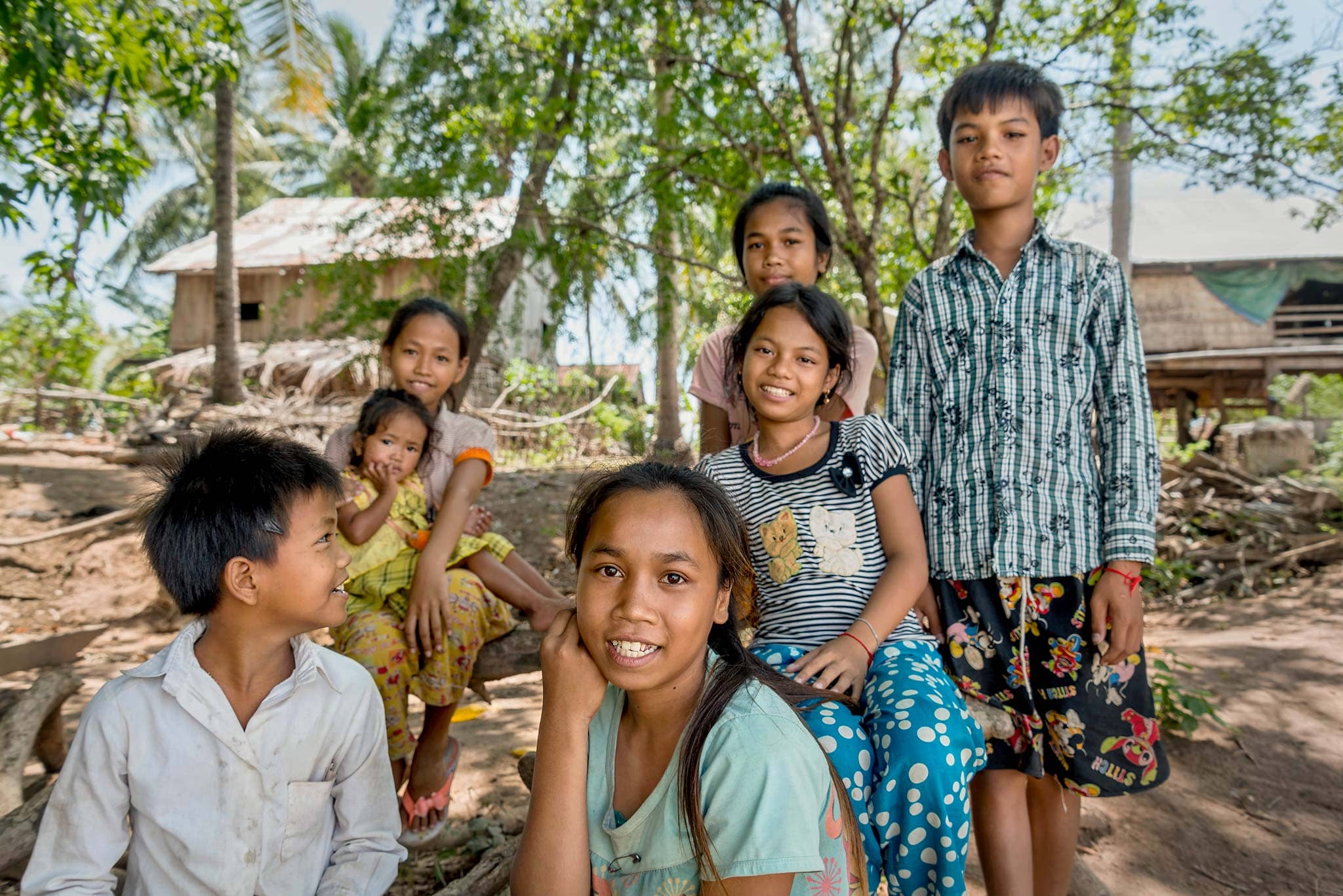 Village kids, Kratie